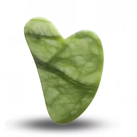 Gua Sha aus grüner Jade ideal für die Gua Sha Massage